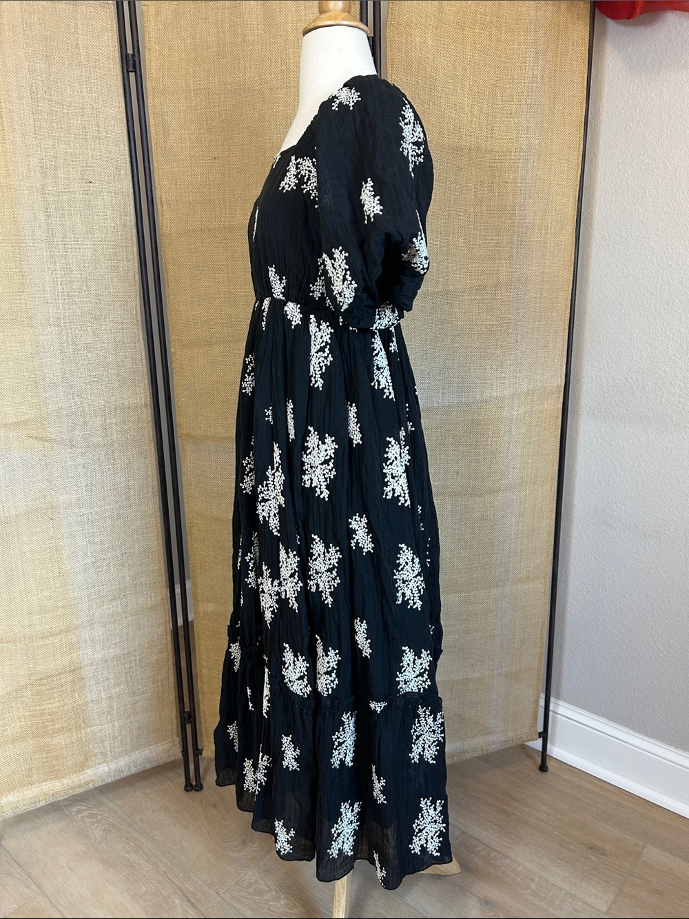 NWT Polagram Black Maxi Dress with White Floral Embroidery Puff Sleeves size S - Picture 6 of 16
